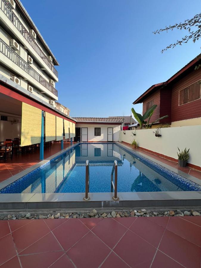 Jasmine Vangvieng Hotel Vang Vieng Exterior foto